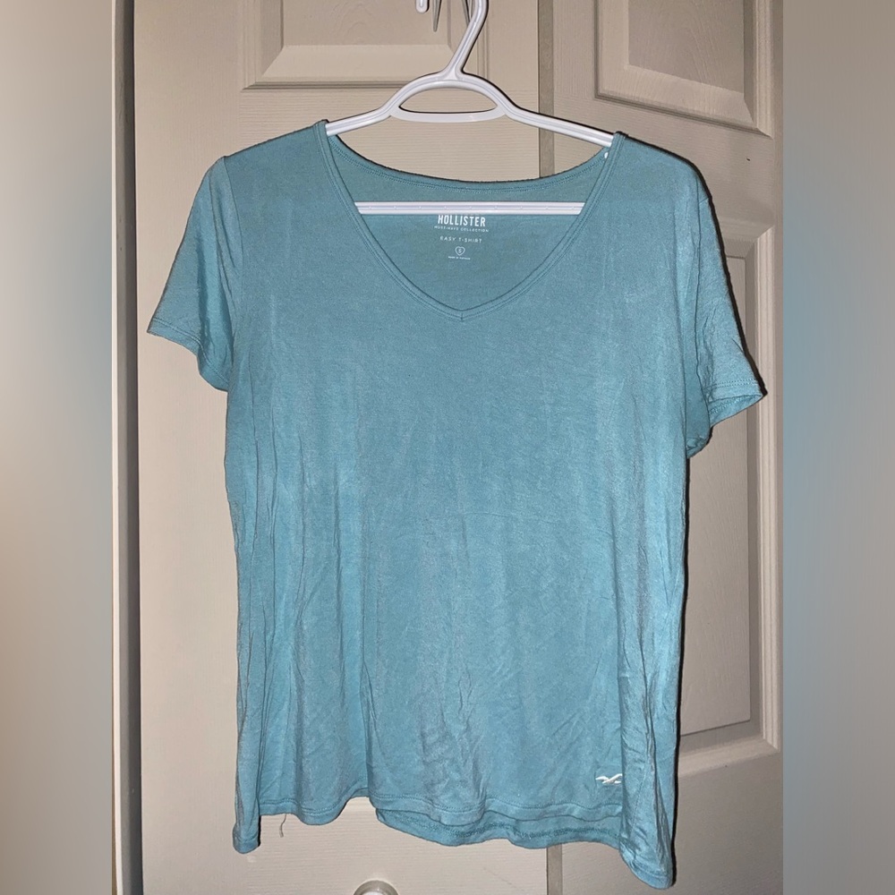 4/$20 Hollister Easy T-Shirt Size Small